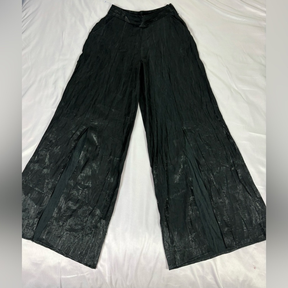 Forever 21 Charcoal Textured Blouse